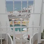 Sea View 아파트 *