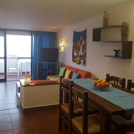 Sea View Apartamento *